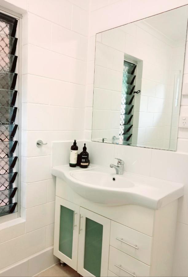 J & Ella'S Holiday House - 2 Bedroom, 2 Bathroom Home Cooktown Exterior foto