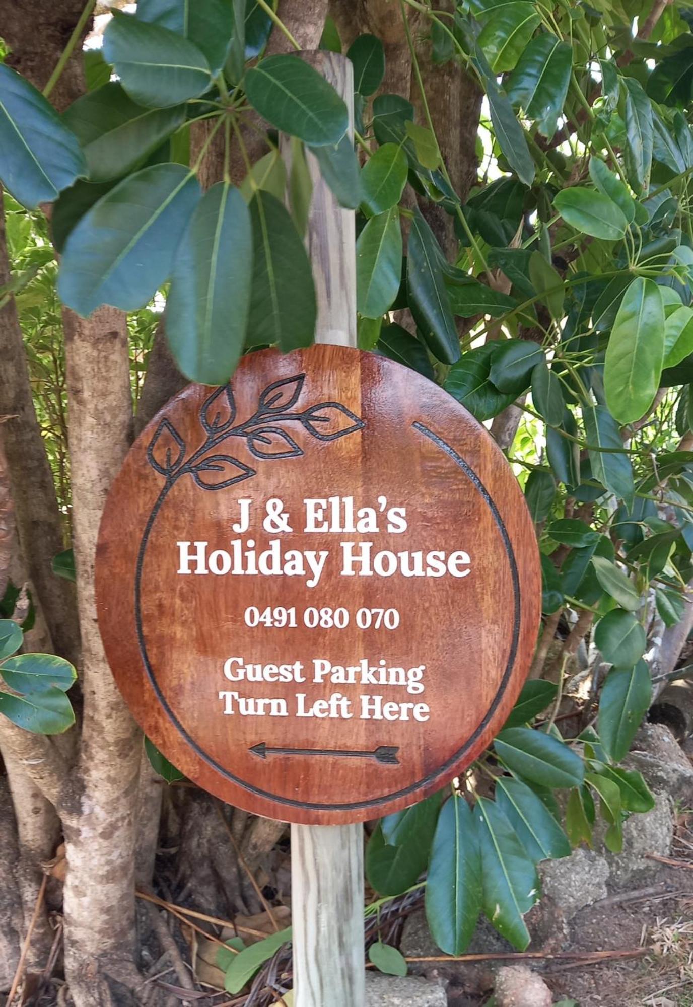 J & Ella'S Holiday House - 2 Bedroom, 2 Bathroom Home Cooktown Exterior foto