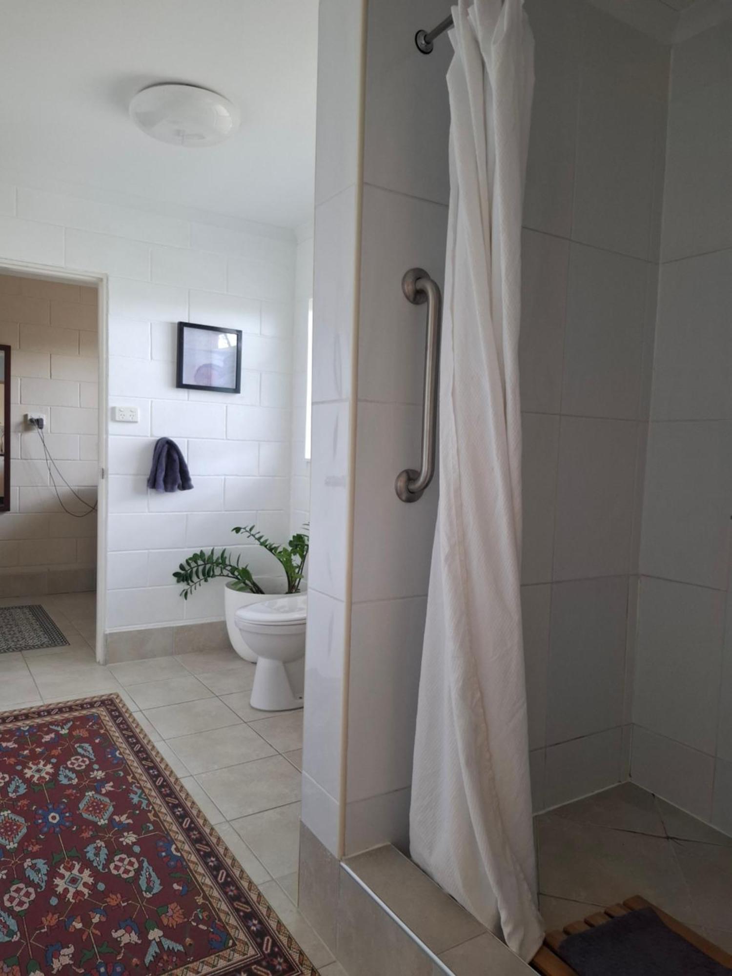 J & Ella'S Holiday House - 2 Bedroom, 2 Bathroom Home Cooktown Exterior foto