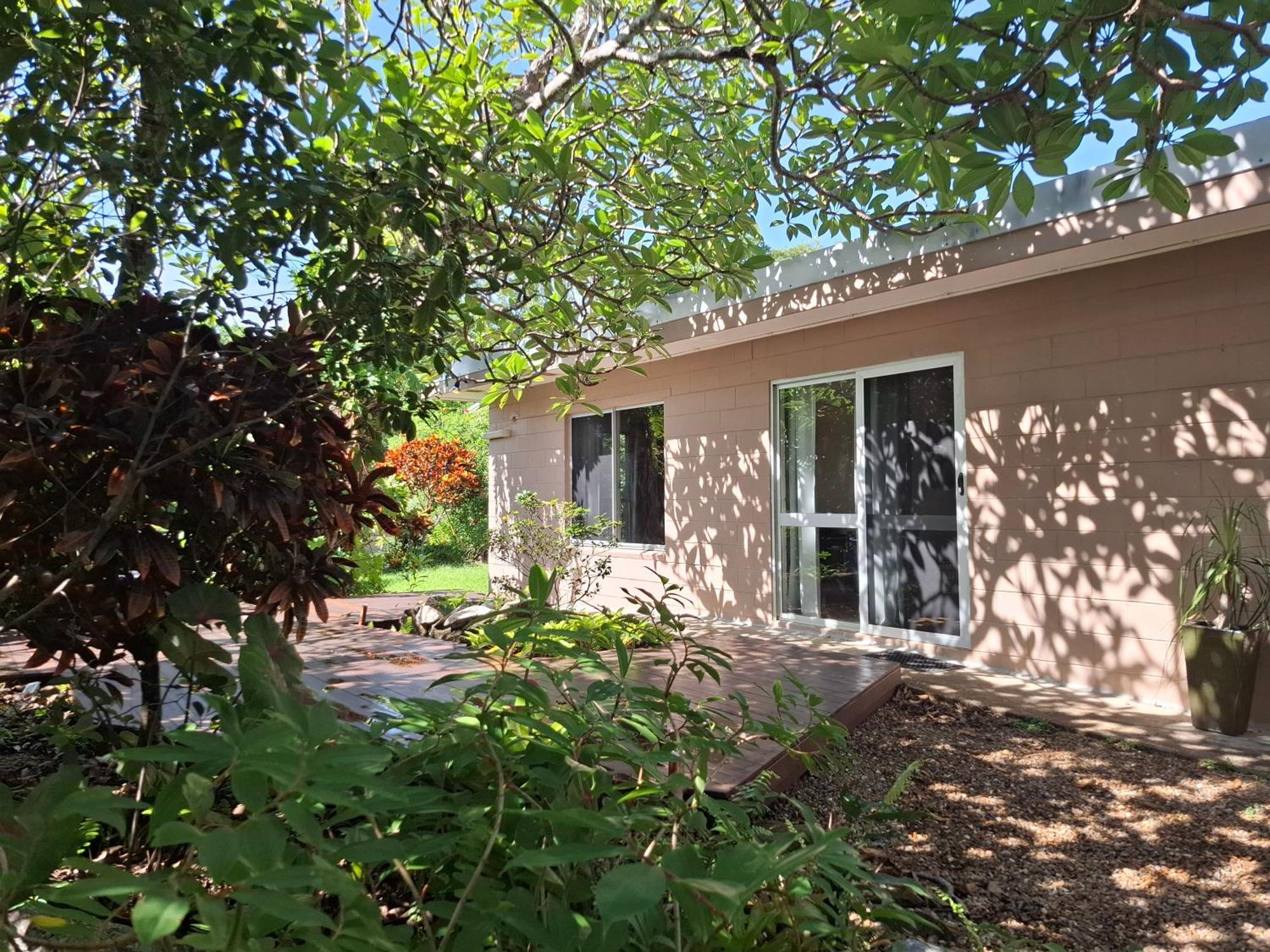 J & Ella'S Holiday House - 2 Bedroom, 2 Bathroom Home Cooktown Exterior foto